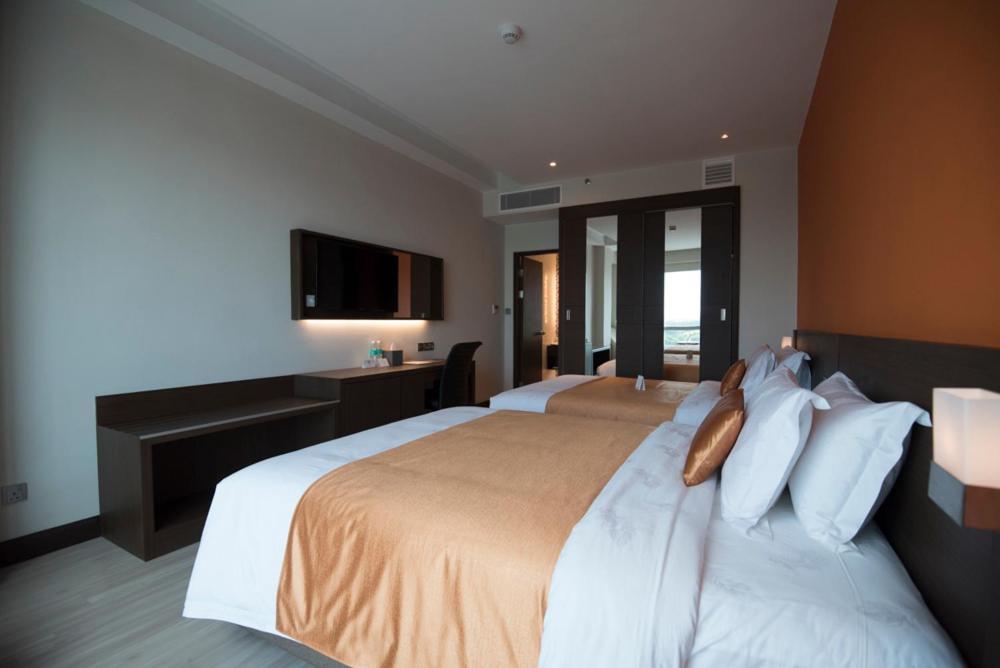 Astana Wing - Riverside Majestic Hotel Kuching Exterior photo