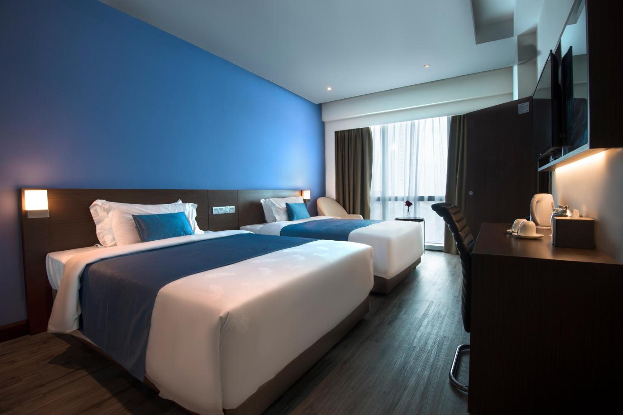Astana Wing - Riverside Majestic Hotel Kuching Exterior photo