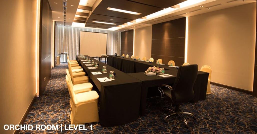 Astana Wing - Riverside Majestic Hotel Kuching Exterior photo