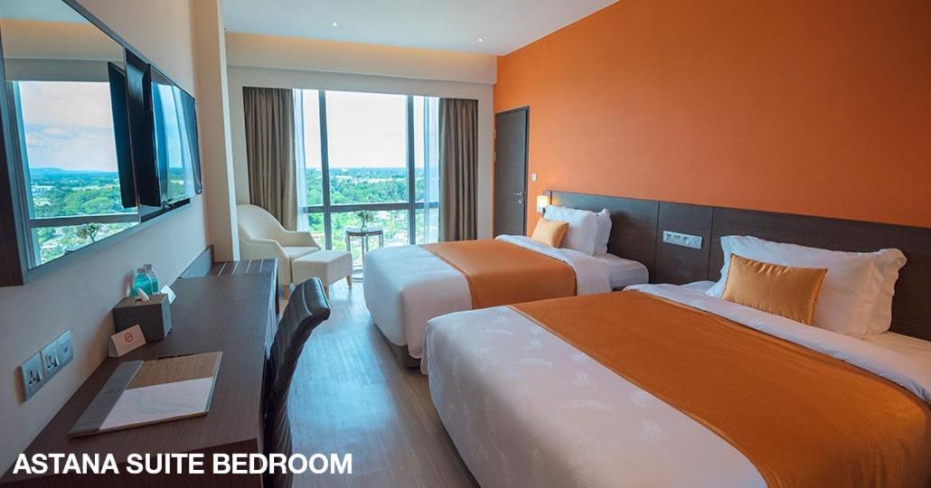 Astana Wing - Riverside Majestic Hotel Kuching Exterior photo